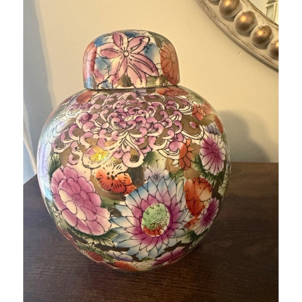 Vintage Chinese Porcelain Millefleur Ginger Jar Floral Gold Gilt Lidded 6"